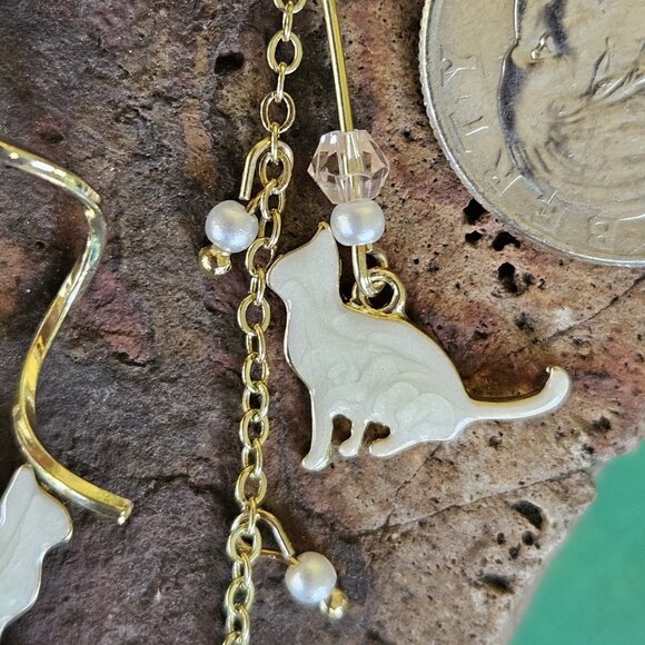 🐈Darling🩷🐈KITTY CAT Mismatched Earrings🐈🩷- NWOT - Picture 9 of 12